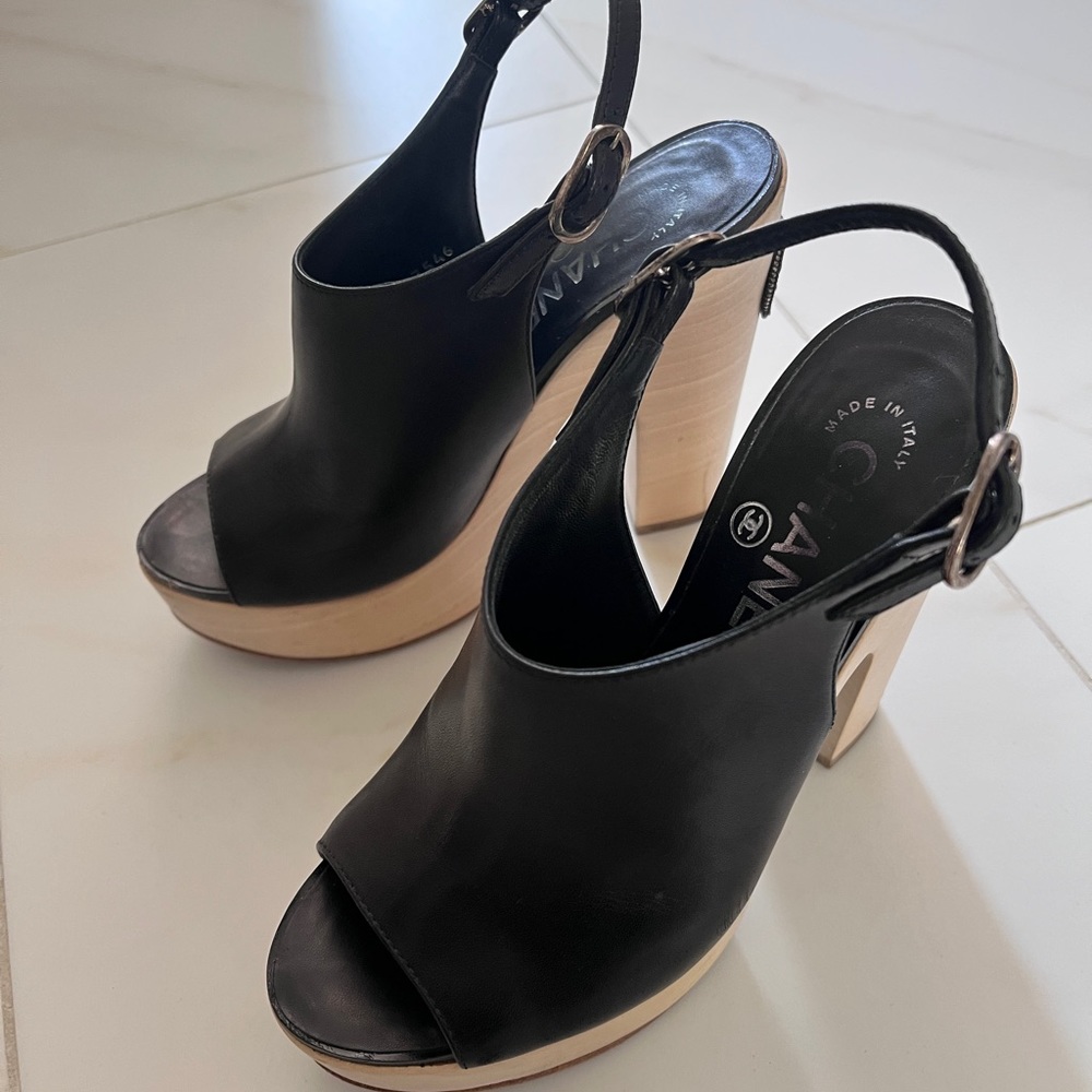 Chanel Shoes - Picture 4 of 6